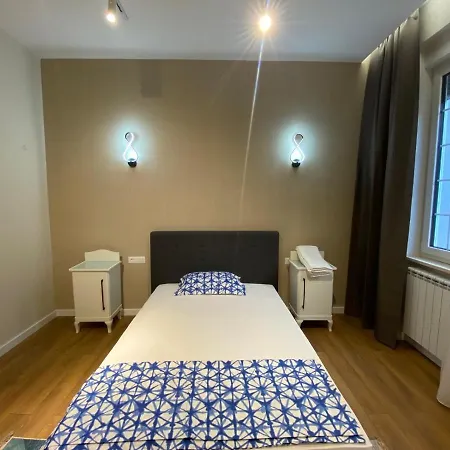 Academy Of Art Apartment *