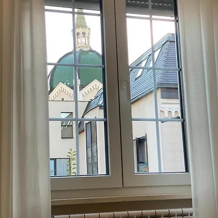 Academy Of Art Apartment