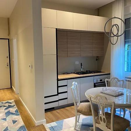 Academy Of Art Apartment
