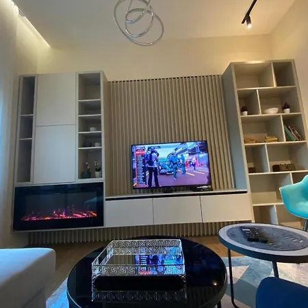 Academy Of Art Apartment *