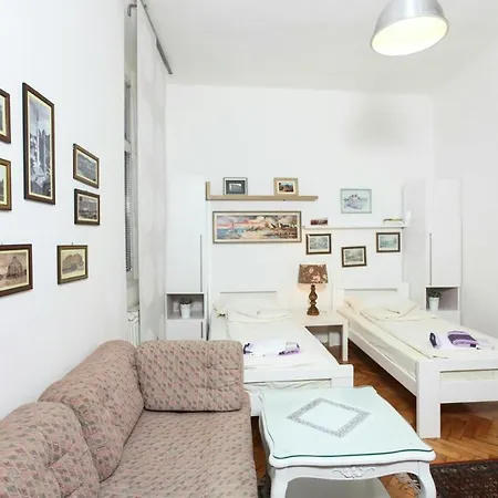 Apartment Academy Of Art Sarajevo